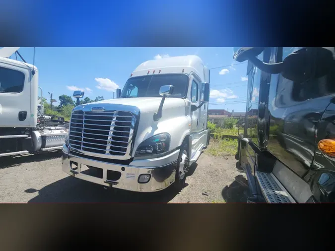 2019 FREIGHTLINER/MERCEDES CASCADIA 125