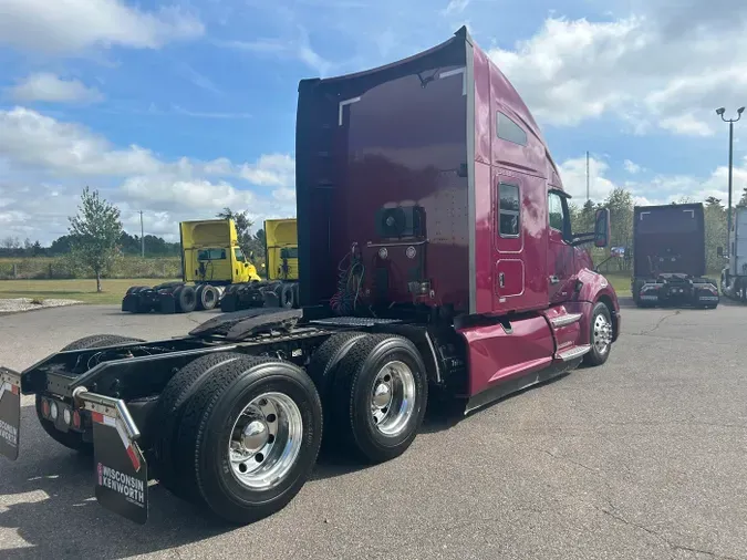 2022 Kenworth T680
