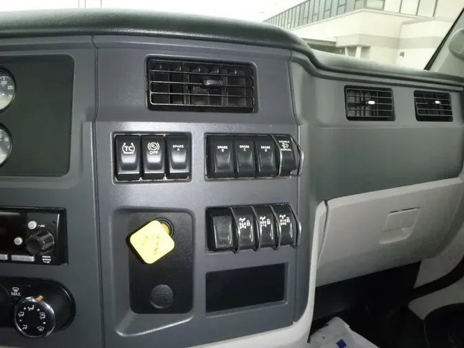 2022 Peterbilt 56750a25ee6477aa83a6eff96e5c8f9087d