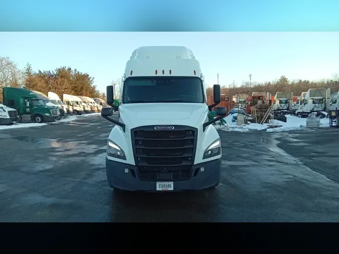 2022 Freightliner Cascadia 126