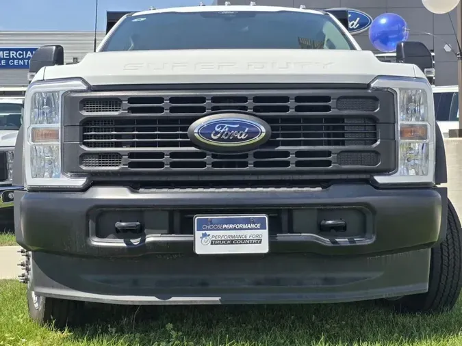 2024 Ford Super Duty F-550 DRW