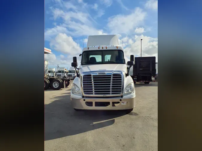 2016 FREIGHTLINER/MERCEDES CASCADIA 125