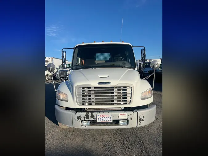 2017 FREIGHTLINER/MERCEDES M2 106