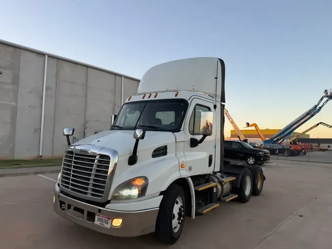 2017 FREIGHTLINER/MERCEDES CASCADIA 11350a8a7be75e6df35a44a77ee287a1d05