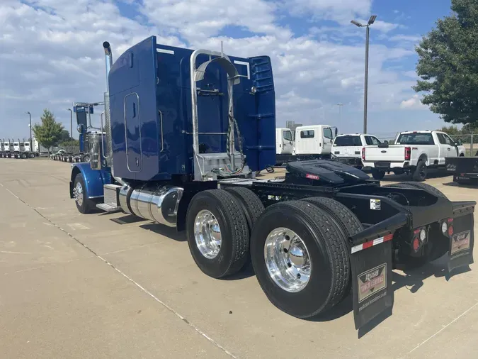 2024 Peterbilt 389