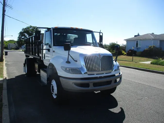 2016 INTERNATIONAL 4300