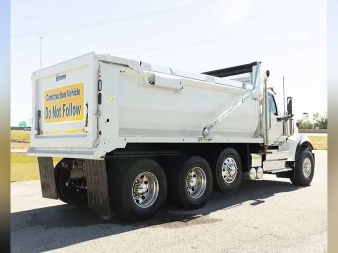 2024 INTERNATIONAL HX