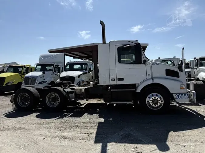 2018 VOLVO VNM64T20050aff5c44f1de7dd8358c49c428758d2