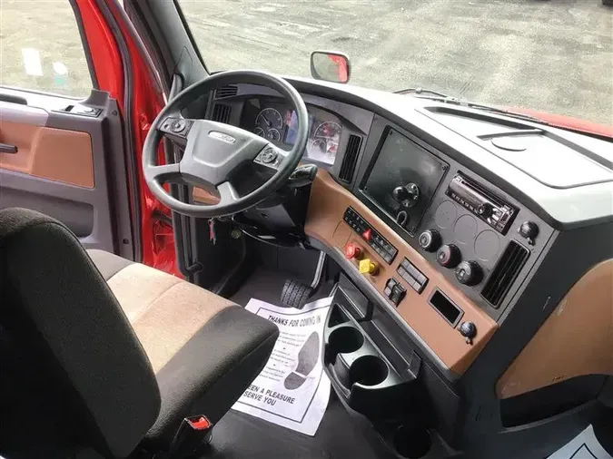 2020 FREIGHTLINER CA126