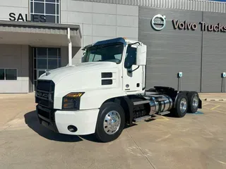 2019 MACK AN64T