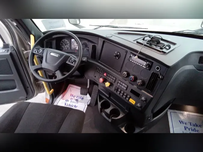 2025 Freightliner Cascadia 12650b5e34e5c11a1a4c2dc18a96fb6fcc7