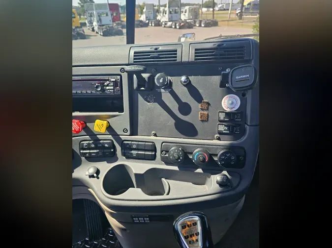 2018 FREIGHTLINER/MERCEDES CASCADIA 125