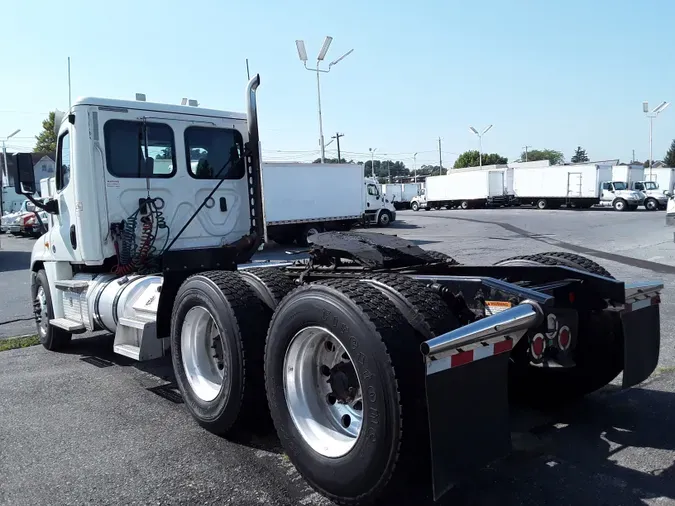 2018 FREIGHTLINER/MERCEDES CASCADIA 125