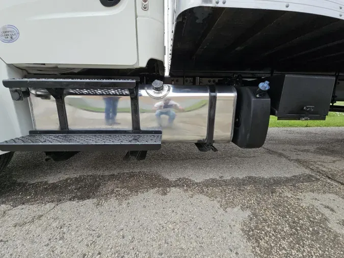 2020 Freightliner Business Class M2 106