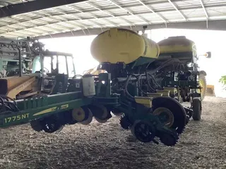 2014 John Deere 1775NT