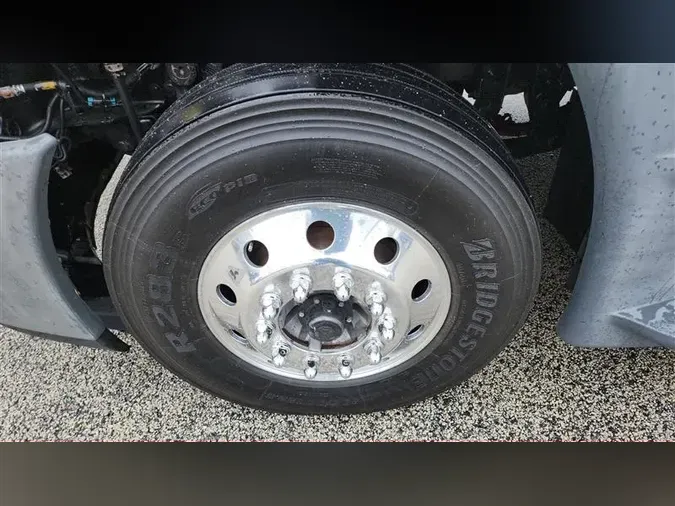 2018 FREIGHTLINER CA12562DC