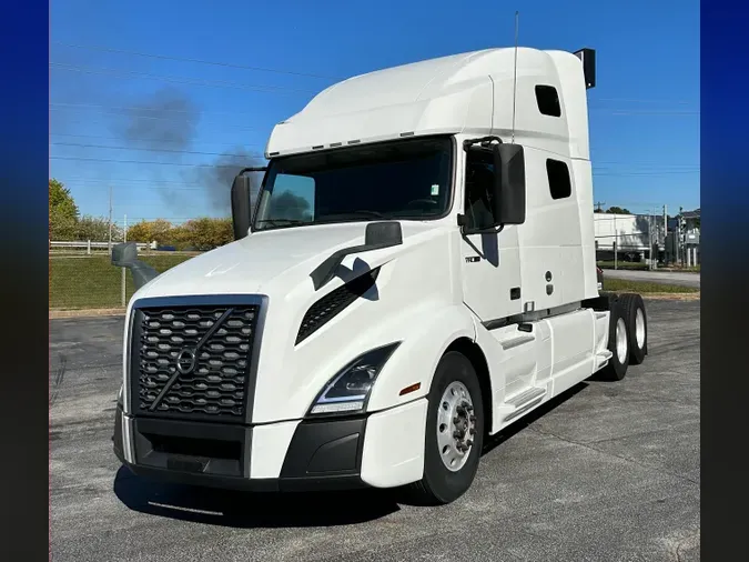 2019 VOLVO VNL64T760