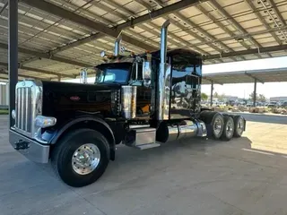 2022 Peterbilt 389