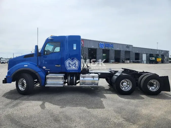 2018 KENWORTH T880