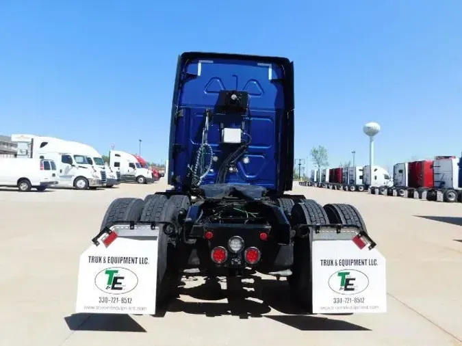 2020 Freightliner New Cascadia 126