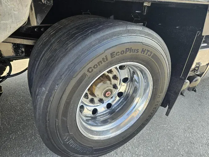 2016 MACK GU803
