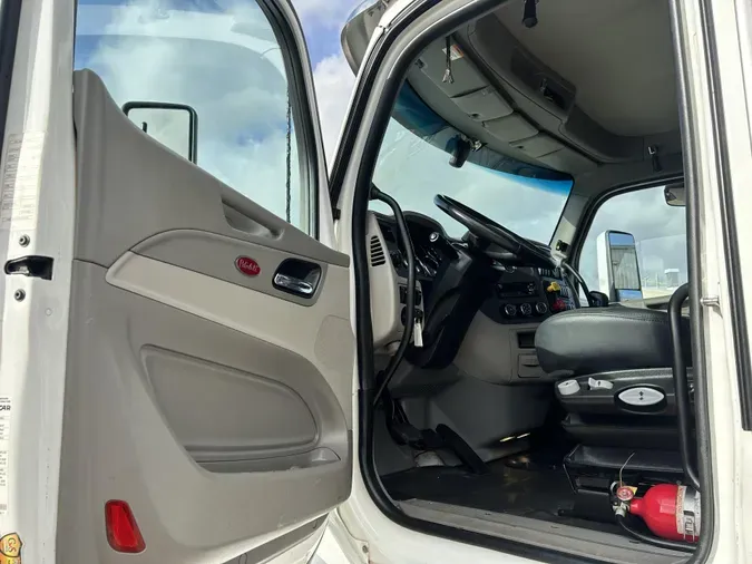 2020 Peterbilt 567