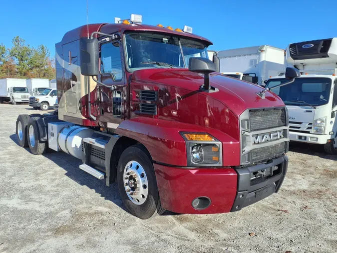 2020 MACK TRUCKS, INC. ANTHEM 64T