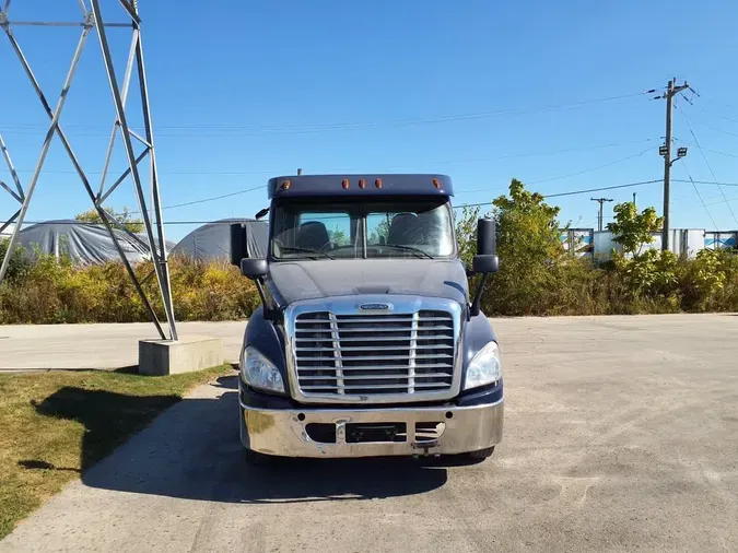 2018 FREIGHTLINER/MERCEDES CASCADIA 125