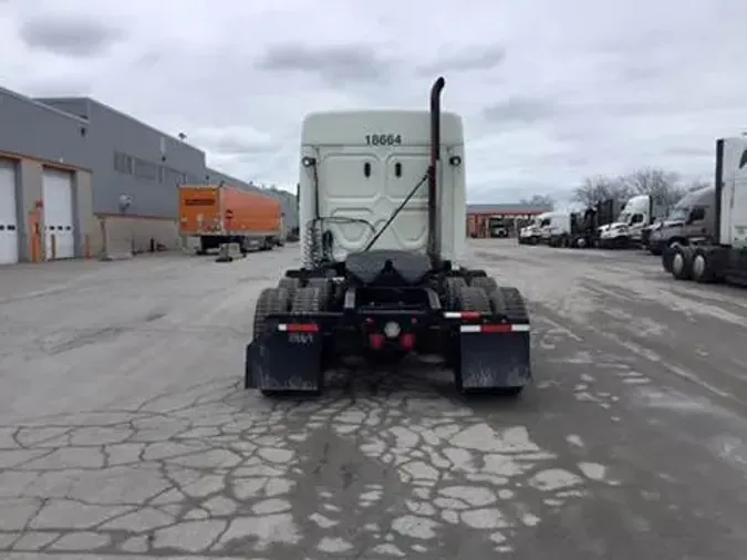 2020 Freightliner Cascadia