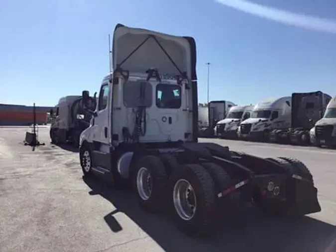 2019 Freightliner Cascadia