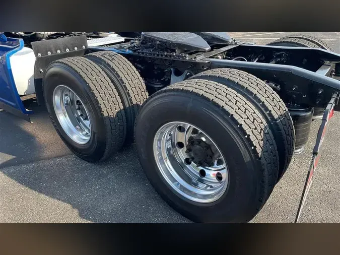 2020 INTERNATIONAL LT