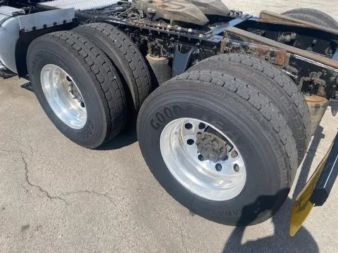 2020 International LT625