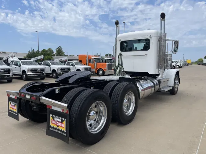 2018 Peterbilt 389