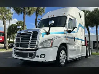 2016 Freightliner Cascadia