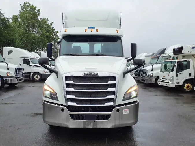 2019 FREIGHTLINER NEW CASCADIA PX12664