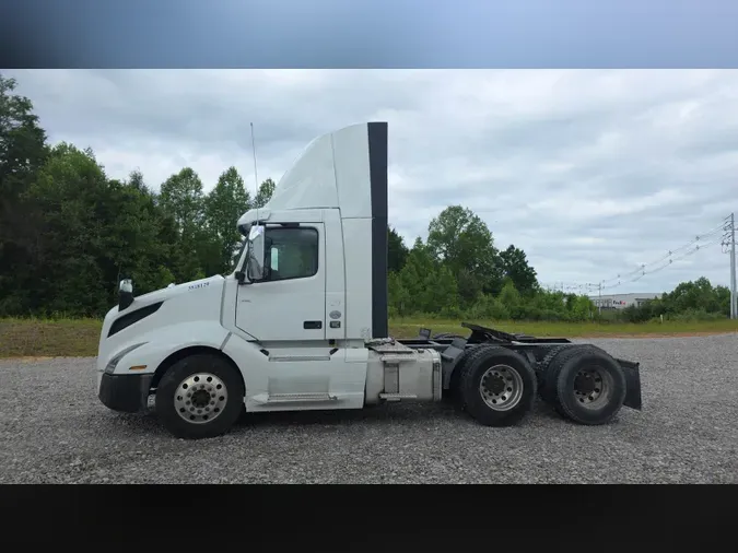 2018 Volvo VNL300
