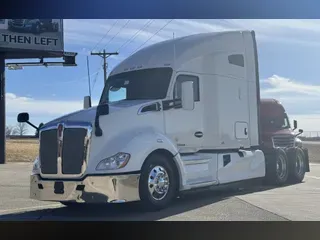 2021 KENWORTH T680