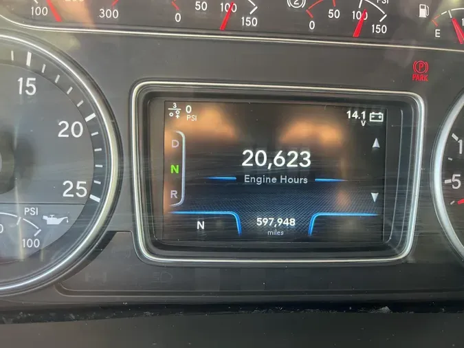 2020 International LT62550d8de5a5e0b096c60abcb3bad4666ff