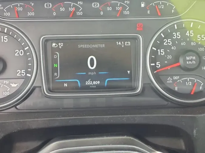 2019 NAVISTAR INTERNATIONAL RH613 DAYCAB S/A