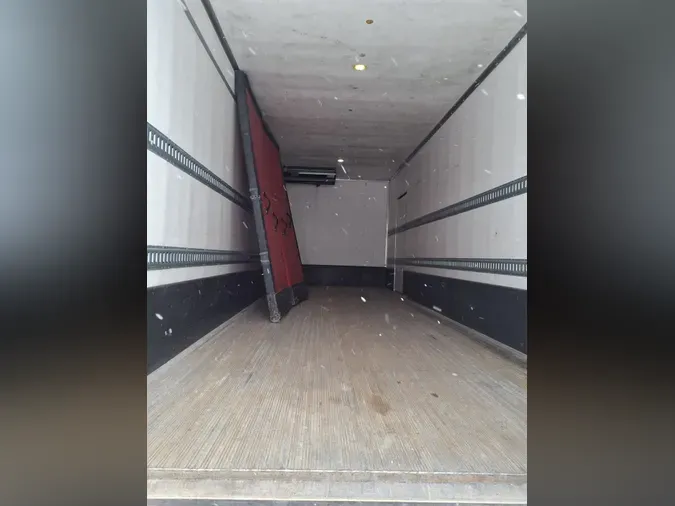 2020 FREIGHTLINER/MERCEDES M2 106