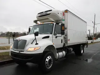 2017 INTERNATIONAL 4300