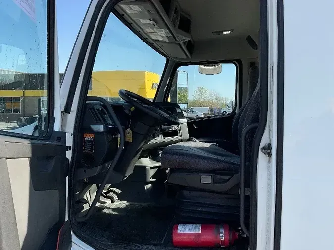 2019 Volvo VNR64300