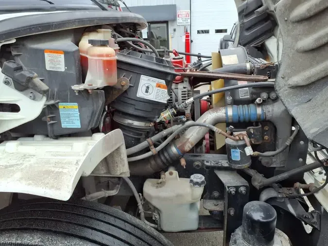 2018 FREIGHTLINER/MERCEDES M2 106