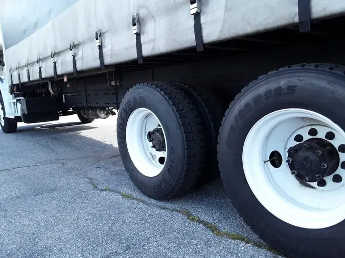 2020 FREIGHTLINER/MERCEDES M2 106