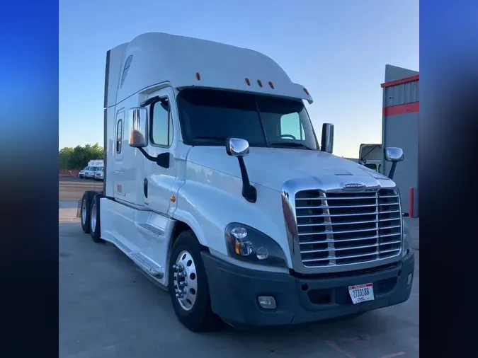 2019 FREIGHTLINER/MERCEDES CASCADIA 125