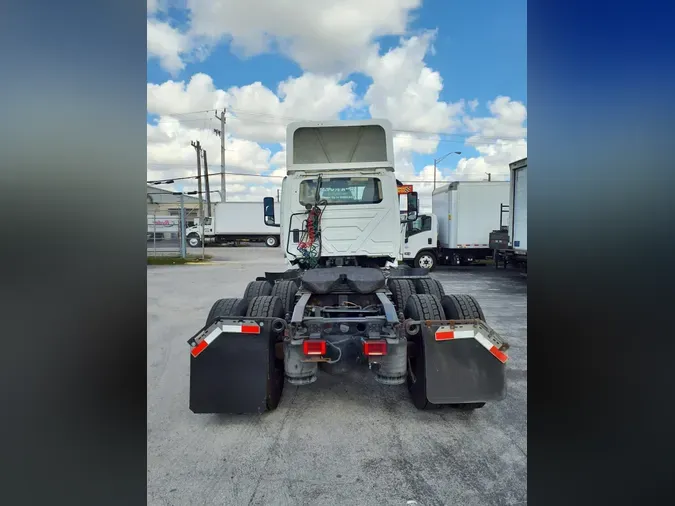 2018 NAVISTAR INTERNATIONAL LT625 DAYCAB T/A