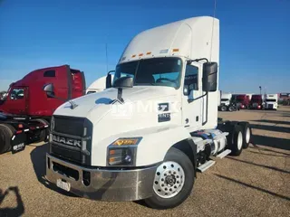 2020 MACK AN64T