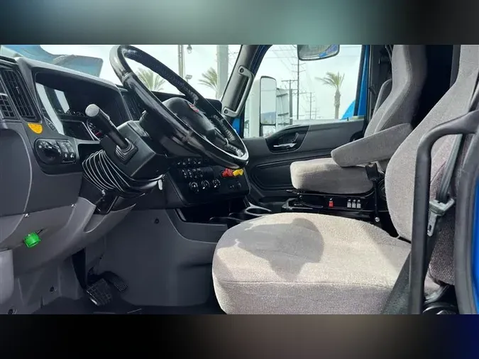 2020 INTERNATIONAL LT