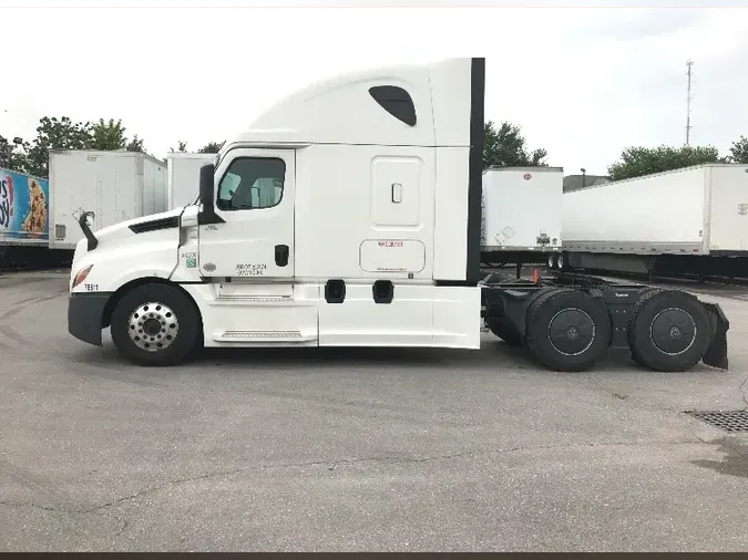 2020 Freightliner T12664ST