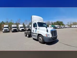 2019 Freightliner Cascadia 125